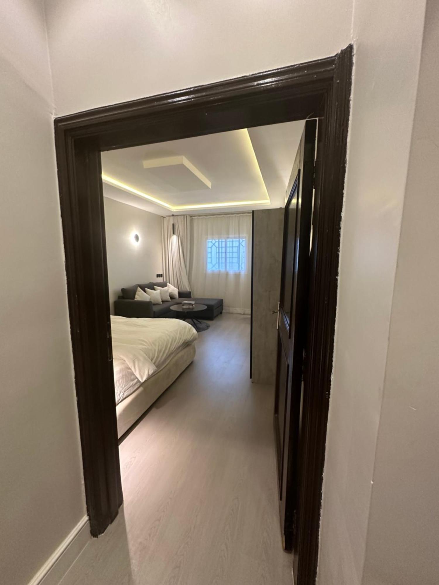 استديو فاخر بمنطقة مركزية-النزهه Apartment *